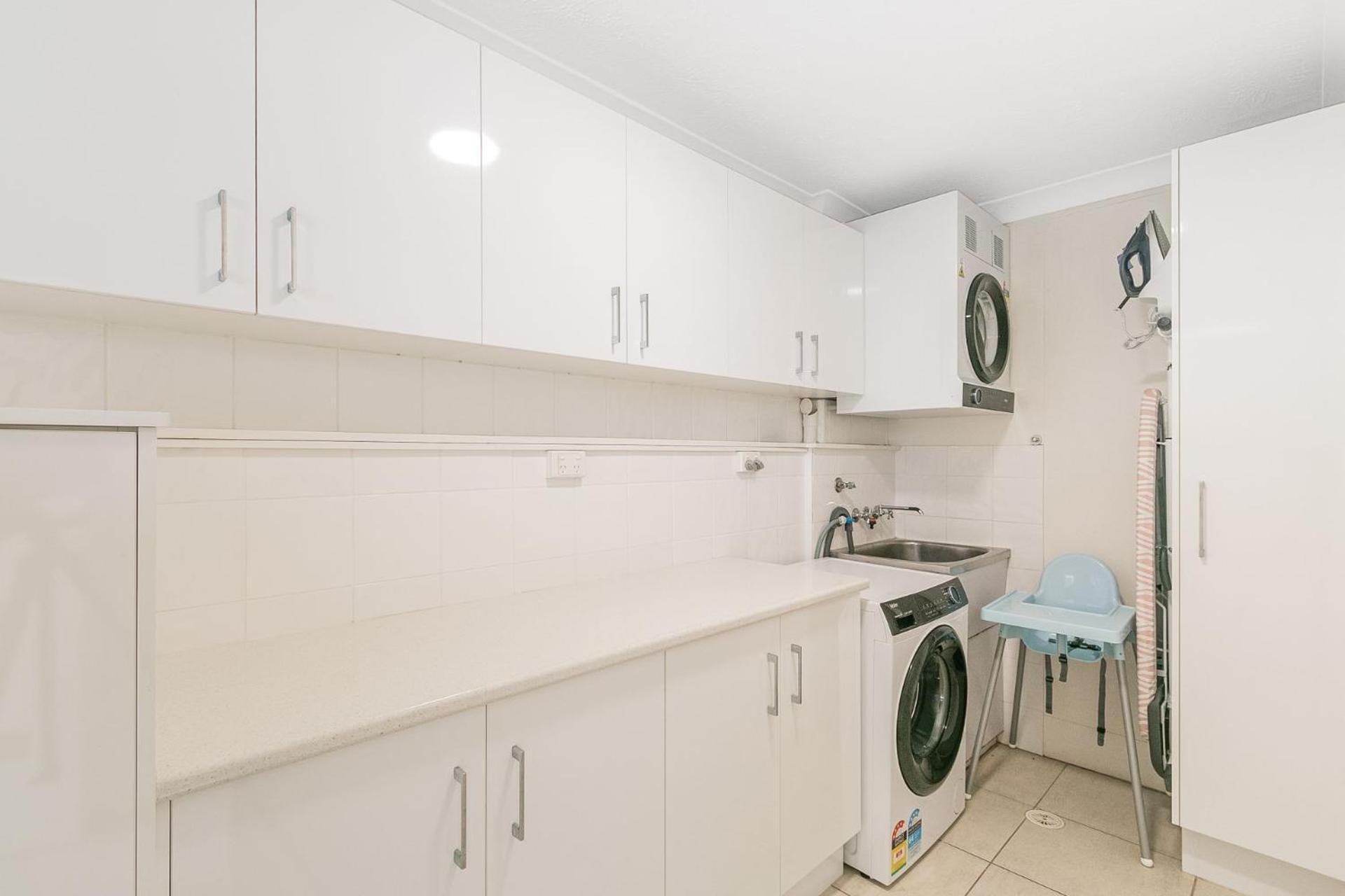 Apartment Cobden Court Unit 8