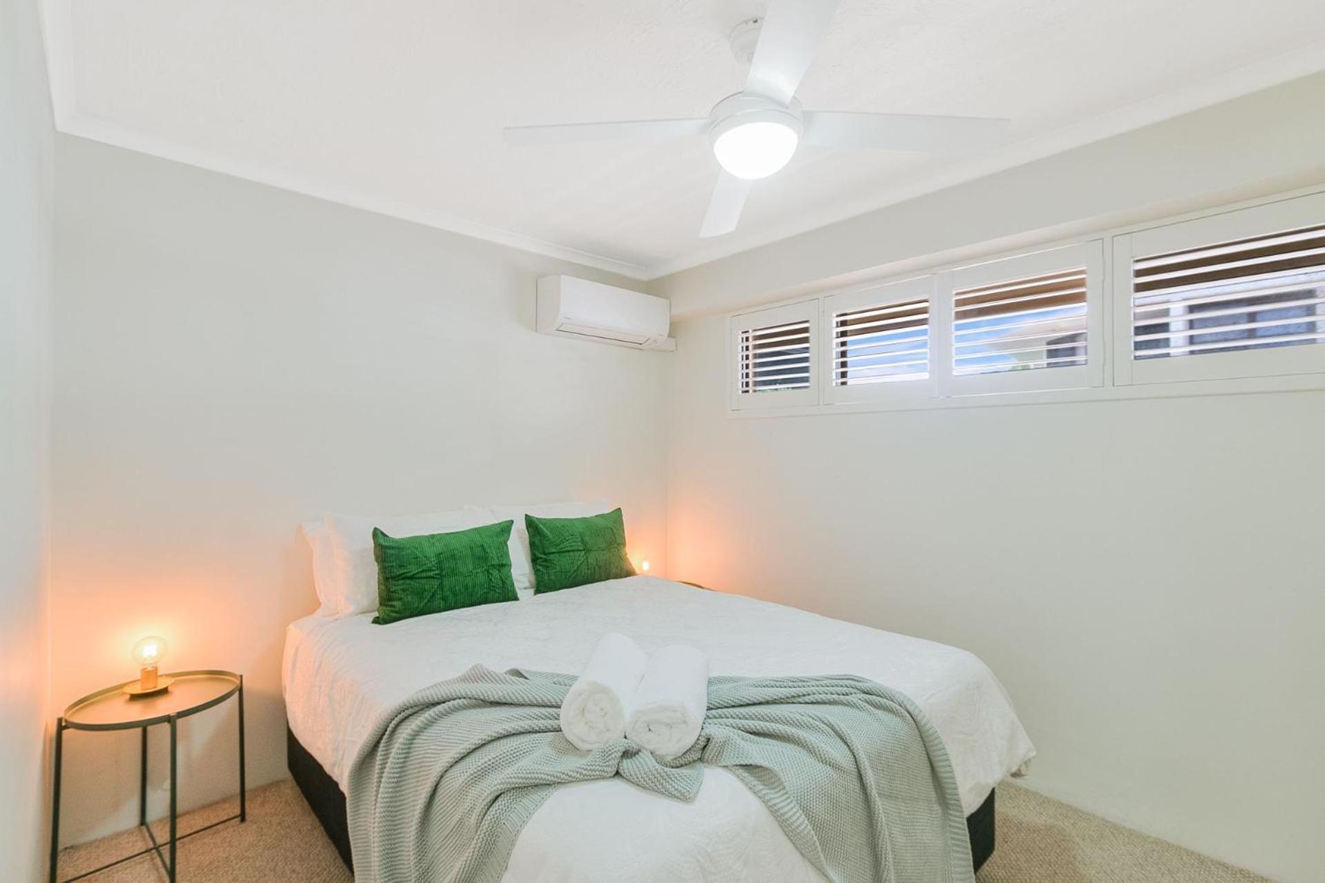 Apartment Cobden Court Unit 8 *